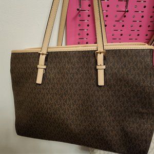 Michael kors tote